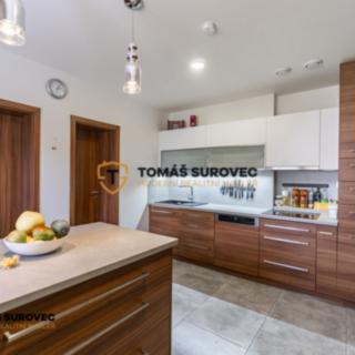 Pronájem pokoje 28 m² Hvozdná