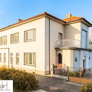 Prodej rodinného domu 330 m² Uherský Ostroh