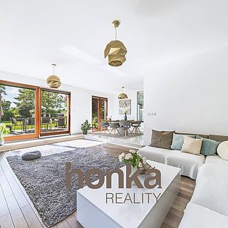 Pronájem rodinného domu 263 m&sup2; Kosoř