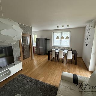 Prodej bytu 4+kk 100 m&sup2; Přerov