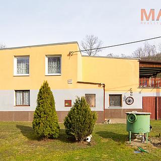 Prodej rodinného domu 200 m² Březno Střezov