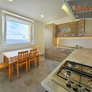 Pronájem bytu 3+1 69 m² Jirkov, U Sauny