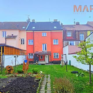 Pronájem bytu 1+1 37 m² Chomutov