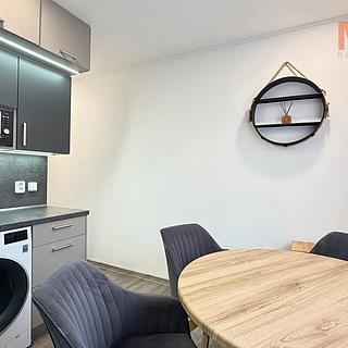 Prodej bytu 3+1 69 m² Jirkov, Tkalcovská