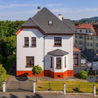 Prodej rodinného domu 338 m² Liberec I-Staré Město, Baarova