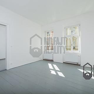 Pronájem bytu 3+1 77 m² Liberec I-Staré Město, 5. května