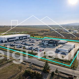 Prodej stavební parcely 23 288 m² Znojmo, Pražská