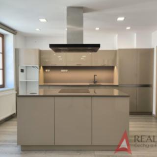 Pronájem bytu 4+kk 127 m² Jihlava