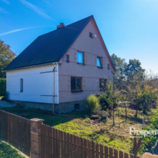 Prodej rodinného domu 200 m² Hrádek