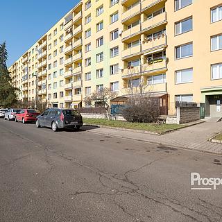 Prodej bytu 1+1 35 m² Bílina Teplické Předměstí, Sídliště Za Chlumem