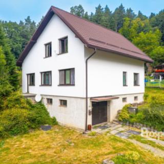 Prodej rodinného domu 250 m² Janovice
