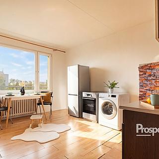 Prodej bytu 1+1 35 m² Bílina Teplické Předměstí, Sídliště Za Chlumem