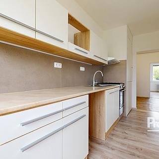 Pronájem bytu 3+1 78 m² Ústí nad Labem Krásné Březno, Vojanova