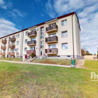 Prodej bytu 3+1 69 m² Libochovice, Dvouletky