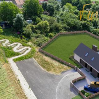 Prodej stavební parcely 1 360 m² Martiněves