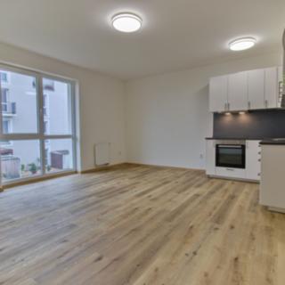 Pronájem bytu 2+kk 65 m² Jesenice, Cedrová