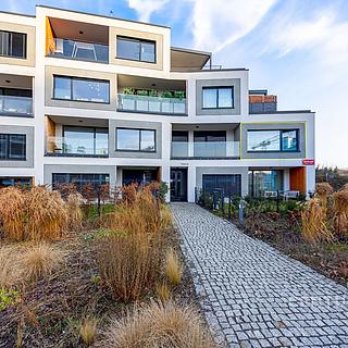 Prodej bytu 3+kk 66 m² Praha Hlubočepy, Dostalové