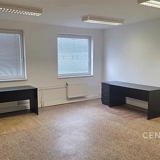 Pronájem kanceláře 86 m² Most