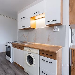 Prodej bytu 3+1 62 m² Klášterec nad Ohří, Budovatelská