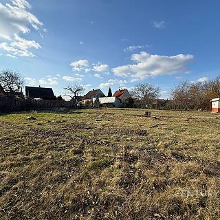 Prodej stavební parcely 1852 m&sup2; Horní Bezděkov