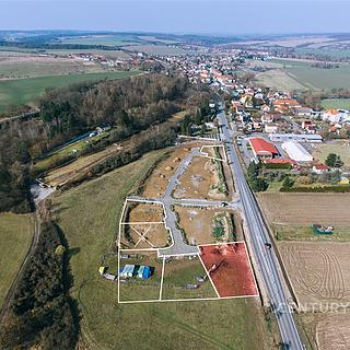 Prodej stavební parcely 1 056 m² Kozolupy