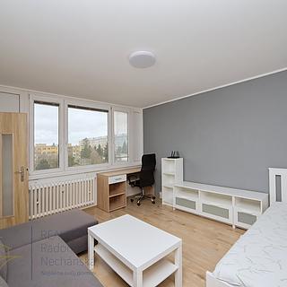 Pronájem bytu 1+1 26 m² Praha Střížkov, Varnsdorfská