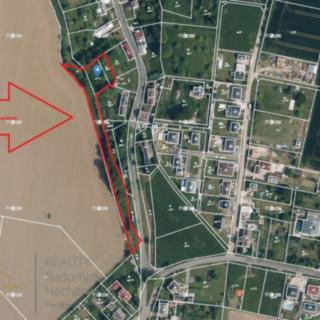 Prodej stavební parcely 907 m² Loukovec