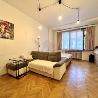 Prodej bytu 1+kk, garsoniery 33 m² Praha