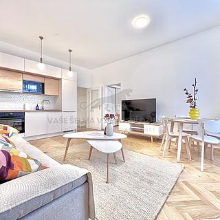 Pronájem bytu 3+kk 72 m² Praha