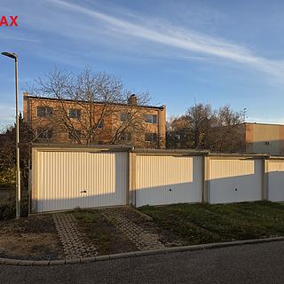 Prodej garáže 18 m² Hustopeče, Okružní