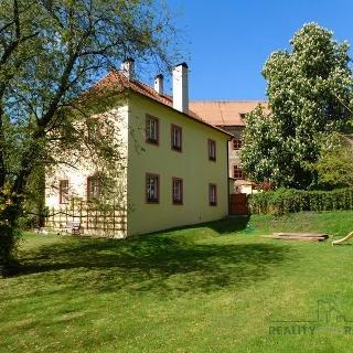 Prodej rodinného domu 235 m² Dobříš