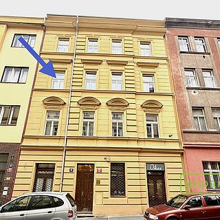 Pronájem bytu 2+kk 39 m² Praha