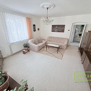 Pronájem bytu 2+1 68 m&sup2; Starý Plzenec