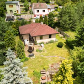 Prodej rodinného domu 100 m² Bratronice