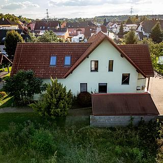 Prodej rodinného domu 293 m² Mratín