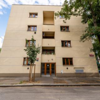 Prodej bytu 2+1 43 m² Praha, Pernerova