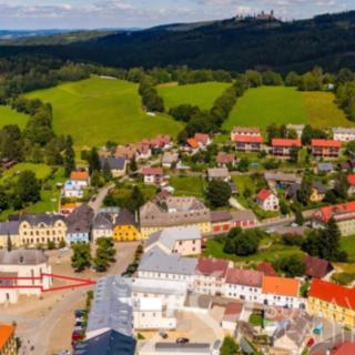 Prodej bytu 3+kk 90 m² Kašperské Hory, Náměstí
