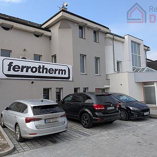 Pronájem kanceláře 45 m² Bradlec, Zelená