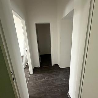 Pronájem bytu 2+1 65 m² Chomutov, 28. října