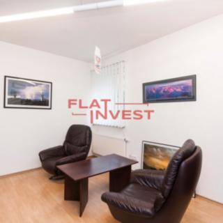 Pronájem rodinného domu, 267m²