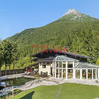 Prodej rodinného domu, 355m²