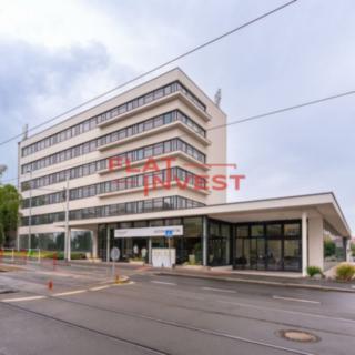 Pronájem kanceláře 1044 m² Praha