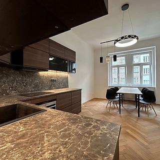 Pronájem bytu 4+kk 115 m&sup2; Praha