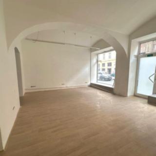 Pronájem obchodu 75 m² Praha