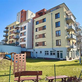 Pronájem bytu 3+kk 73 m² Praha Čakovice, Theinova