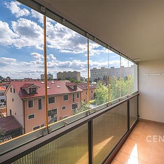 Pronájem bytu 3+1 74 m² Praha