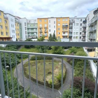 Pronájem bytu 1+kk, garsoniery 33 m² Praha