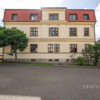 Prodej rodinného domu 976 m² Beroun -Závodí, Mostníkovská