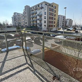 Pronájem bytu 3+kk 73 m² Praha Čakovice, Theinova