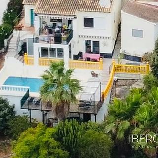 Prodej rodinného domu, 160m²